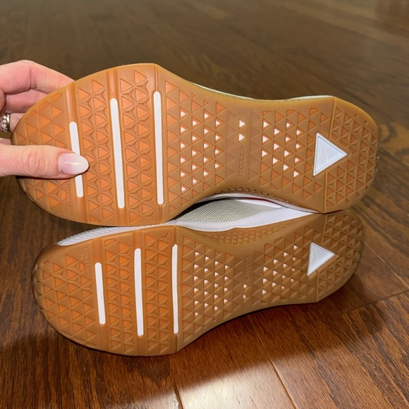 🔥NIKE|Custom Womens Brand New Gum Drop White and Pink NWT Metcon 10s - Picture 2 of 12